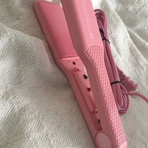 New with box FHI PINK straightener